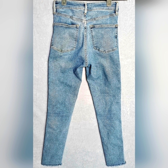 Free People "We The Free" Light Wash Distressed Skinny Raw Hem High Rise Jeans - Picture 2 of 3